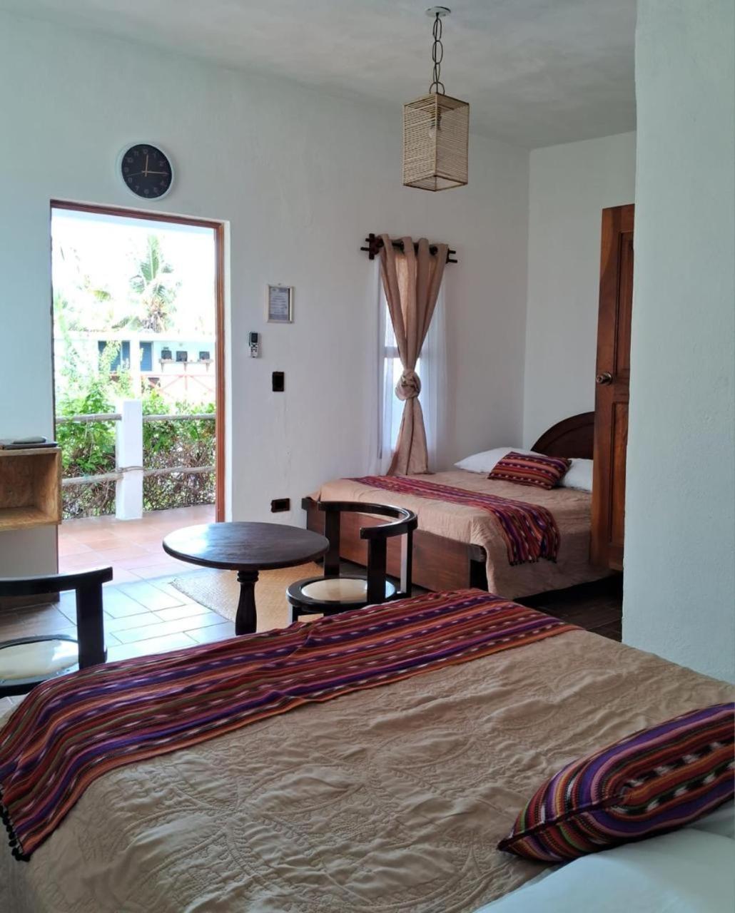 Hotel Atelie del Mar Monterrico Buitenkant foto